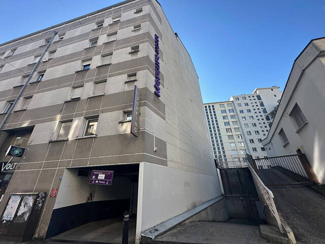 Location Parking / box Chambéry 73000