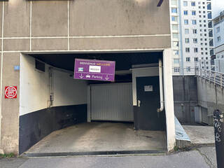 Location Parking / box Chambéry 73000