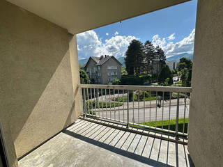 Location Appartement 4 pièces 87.06 m² Chambéry 73000