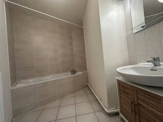 Location Appartement 1 pièce 40.83 m² Chambéry 73000