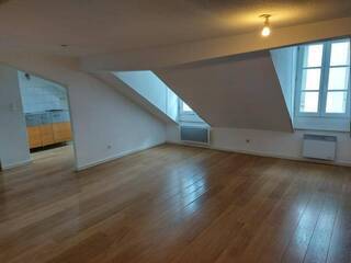 Location professionnel Appartement 2 pièces 33.38 m² Chambéry 73000
