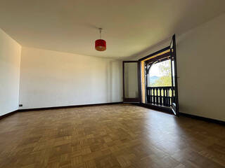 Location professionnel Appartement 1 pièce 32.98 m² Chambéry 73000