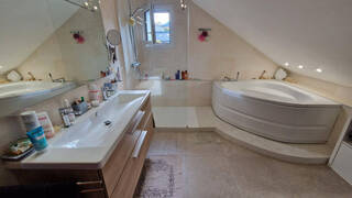 Vente Maison 8 pièces 174 m² Chambéry 73000