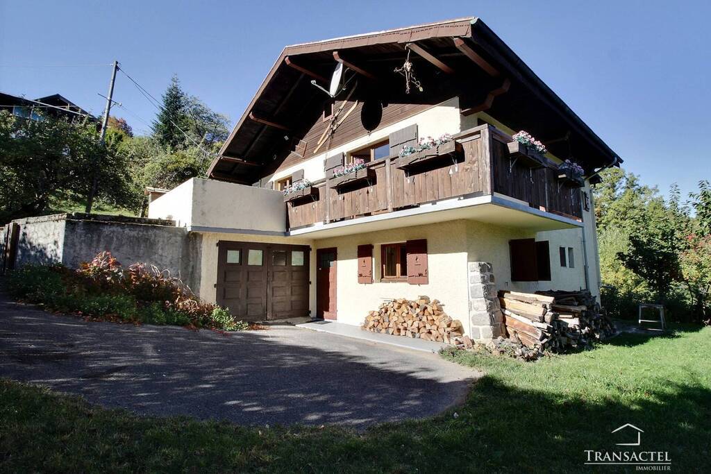 Sold House or Chalet maison individuelle 5 rooms 104 m² Saint-Gervais-les-Bains 74170 1,5 km centre