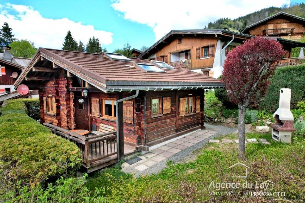 Buy House or Chalet maison individuelle 4 rooms 67.39 m² Les Contamines-Montjoie 74170 Proche village