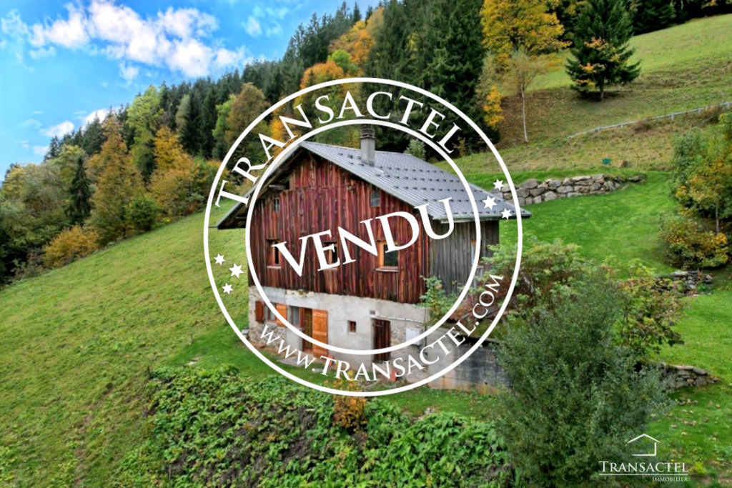Sold House or Chalet maison individuelle 3 rooms 128 m² Saint-Nicolas-de-Véroce 74170 Proche village