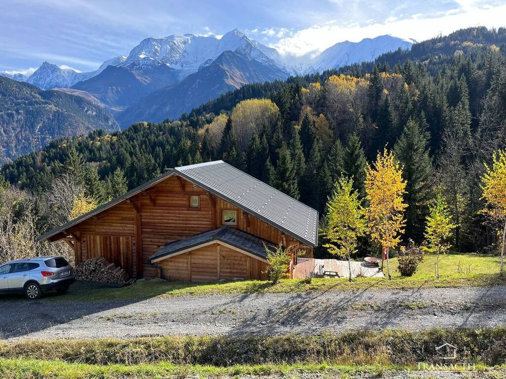 Buy House or Chalet maison individuelle 4 rooms 130 m² Saint-Gervais-les-Bains 74170 Le Grattague