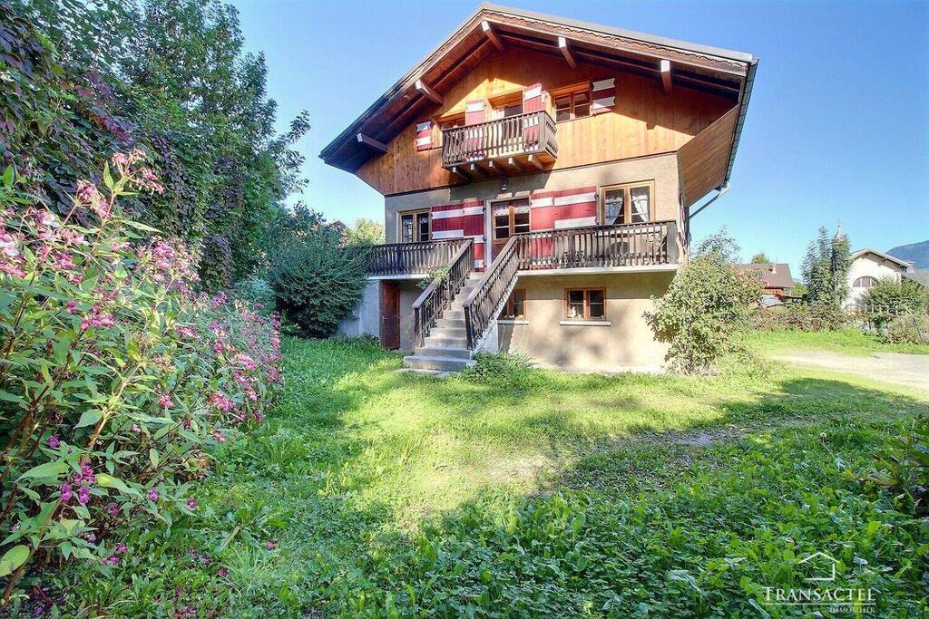 Buy House or Chalet chalet 9 rooms 140 m² Saint-Gervais-les-Bains 74170 Cupelin