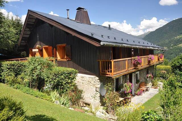 Sold property - House or Chalet maison individuelle 11 rooms 320 m² Saint-Gervais-les-Bains 74170 Coteau Bettex