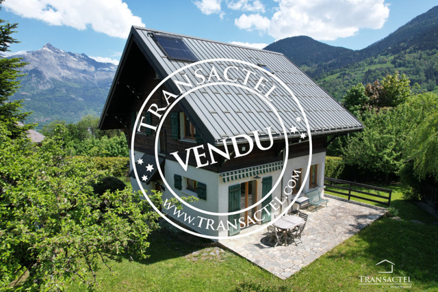 Sold property - House or Chalet maison individuelle 7 rooms 145 m² Saint-Gervais-les-Bains 74170 Coteau Bettex
