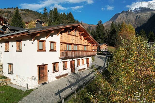 Vente Maison ou Chalet maison individuelle 7 pièces 218 m² Saint-Gervais-les-Bains 74170 Bionnassay