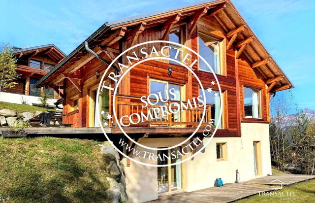 Buy House or Chalet chalet 4 rooms 135 m² Saint-Gervais-les-Bains 74170 Le Grattague
