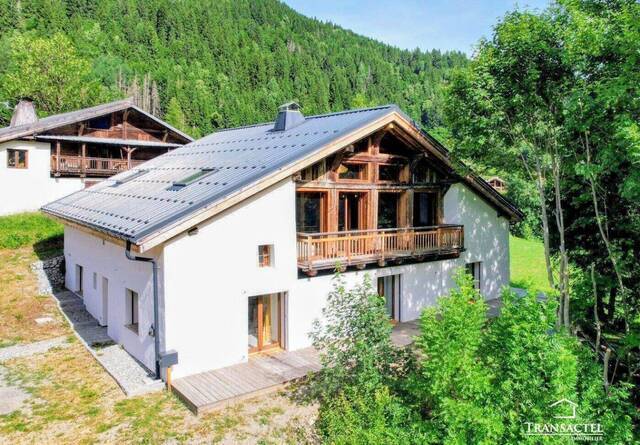 Buy House or Chalet ferme 8 rooms 315 m² Les Contamines-Montjoie 74170