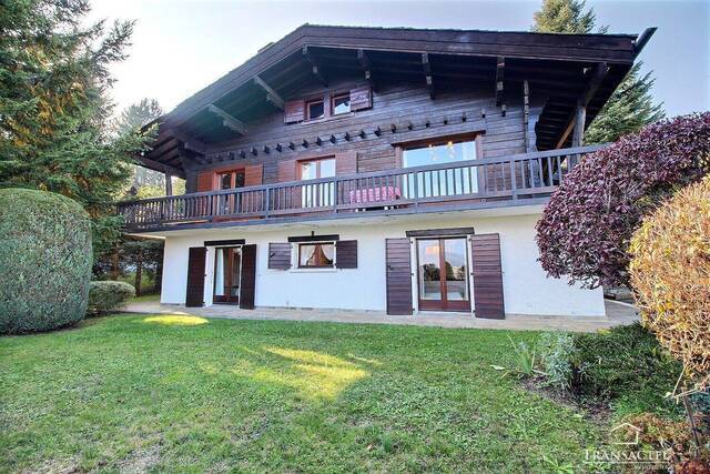 Vente Maison ou Chalet chalet 7 pièces 271 m² Combloux 74920 Proche village