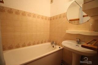 Sold Apartment 2 rooms 34 m² Saint-Gervais-les-Bains 74170 Proche centre