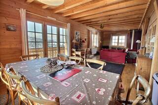 Sold House or Chalet maison individuelle 9 rooms 228.6 m² Saint-Gervais-les-Bains 74170 Proche centre