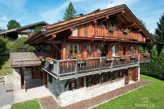 Buy House or Chalet maison individuelle 6 rooms 183 m² Megève 74120 Demi-Quartier