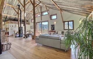 Vente Maison ou Chalet maison individuelle 8 pièces 260 m² Saint-Nicolas-de-Véroce 74170 Proche village