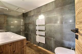 Buy House or Chalet ferme 8 rooms 315 m² Les Contamines-Montjoie 74170
