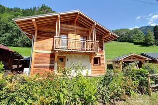 Buy House or Chalet chalet 4 rooms 106 m² Saint-Gervais-les-Bains 74170 Hameau de montagne