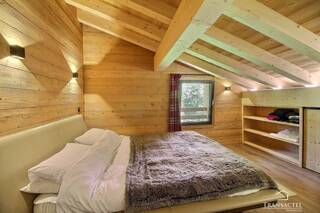 Buy House or Chalet chalet 7 rooms 236 m² Saint-Gervais-les-Bains 74170 Hameau