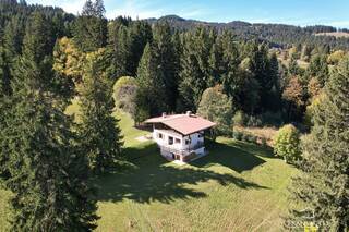 Buy House or Chalet chalet 7 rooms 166 m² Saint-Gervais-les-Bains 74170 Les Communailles
