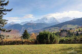 Vente Maison ou Chalet chalet 7 pièces 271 m² Combloux 74920 Proche village