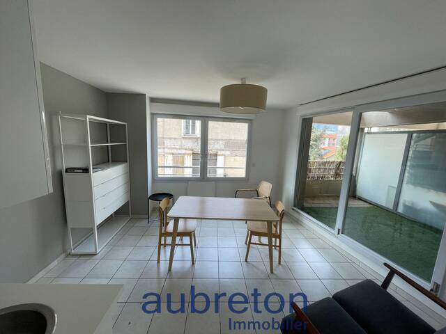 Rent Apartment t2 Saint-Martin-le-Vinoux 38950