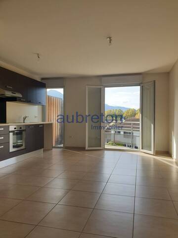Rent Apartment t2 Crolles 38920