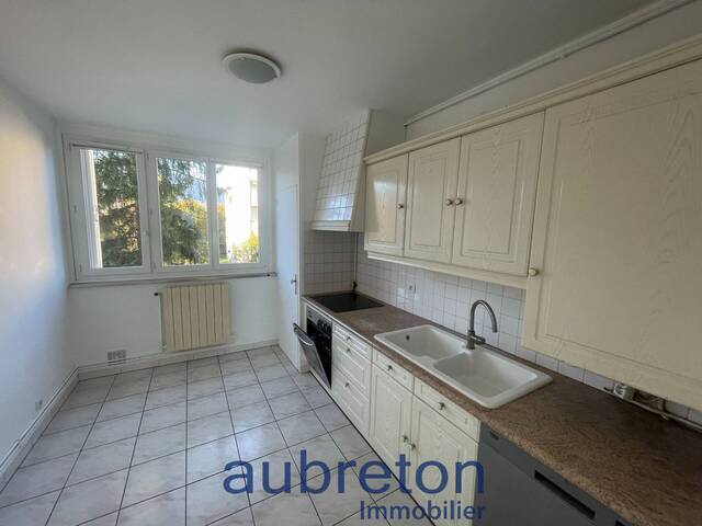 Rent Apartment t3 Saint-Martin-d'Hères 38400