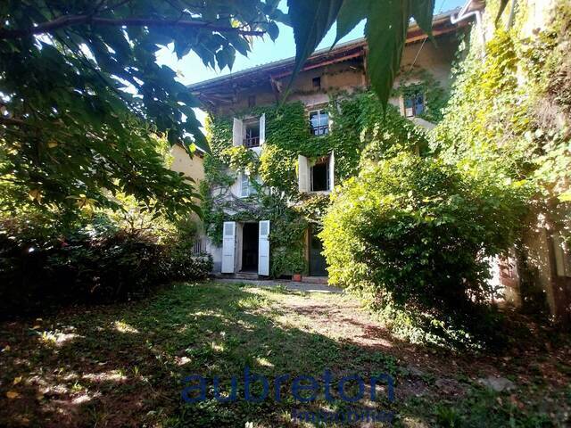 Vente Maison ancienne 6 pièces Saint-Étienne-de-Saint-Geoirs 38590