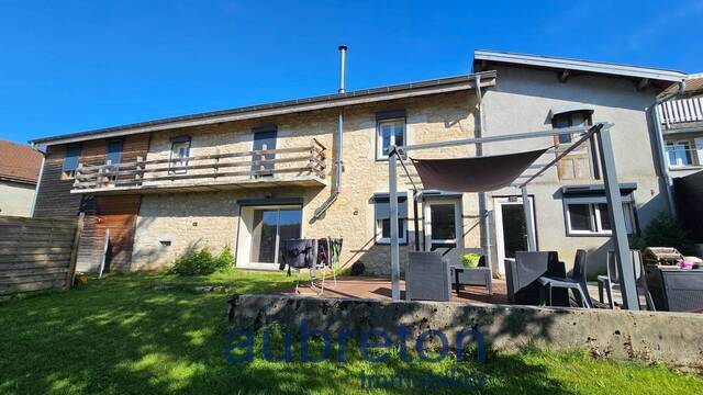 Vente Maison de village 4 pièces Viry 39360