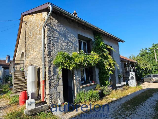 Vente Maison de village 6 pièces Rogna 39360