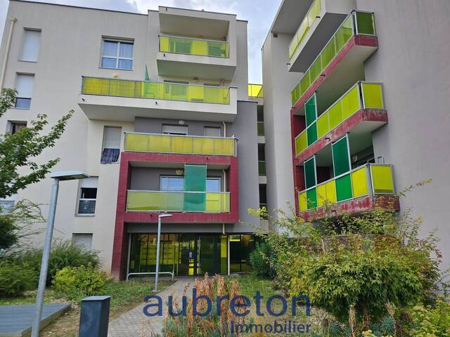 Vente Appartement studio 1 pièce Décines-Charpieu 69150
