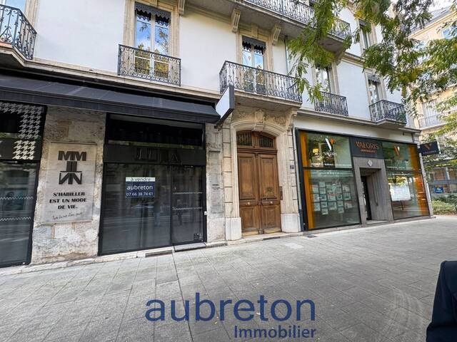 Vente Local commercial 2 pièces Grenoble 38000