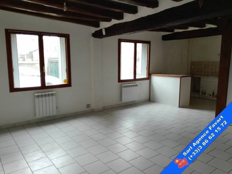 Vendu Maison Joigny 3 pièces 69 m²