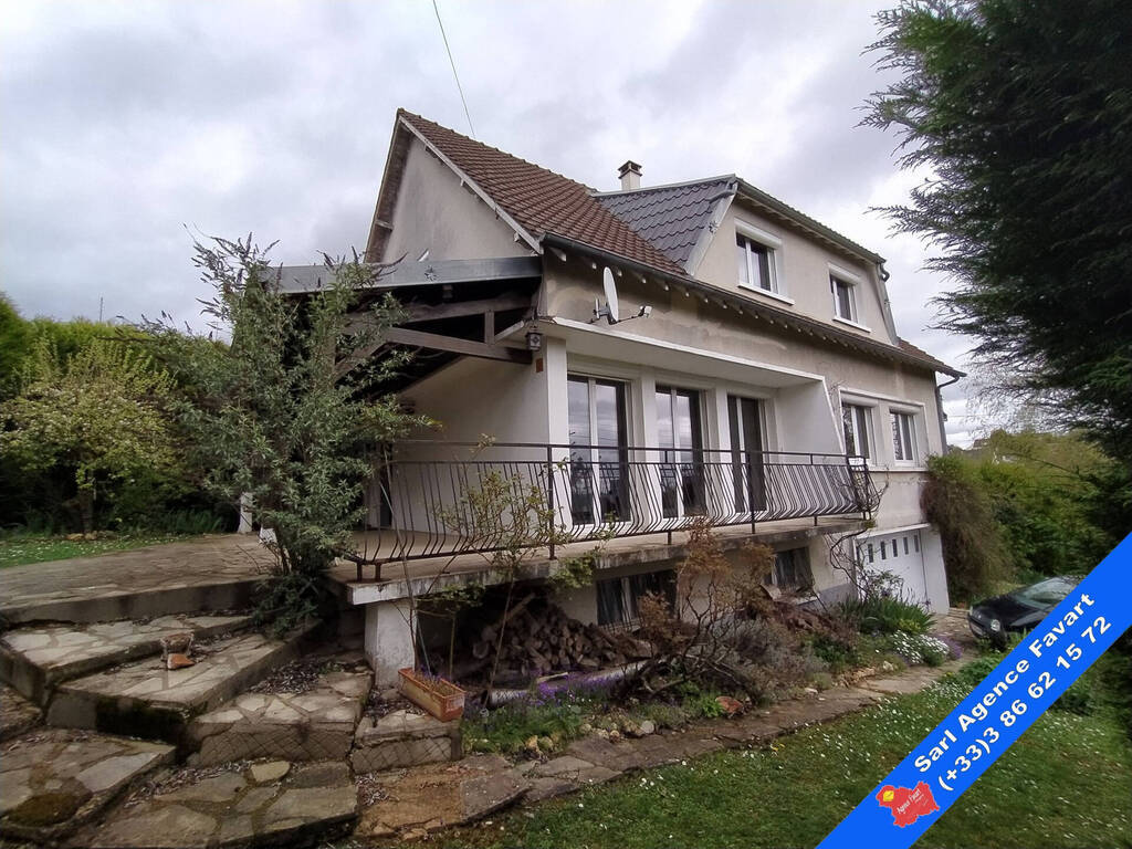 Vendu Maison Joigny 8 pièces 159 m²