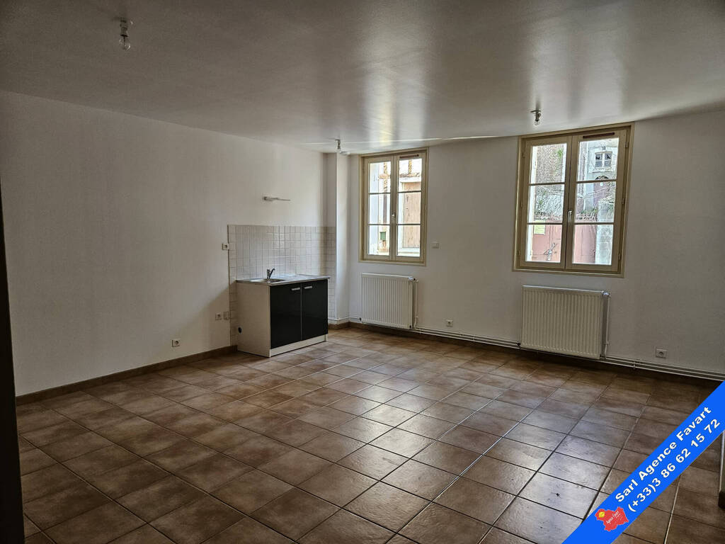 Location Appartement Joigny 2 pièces 49 m²