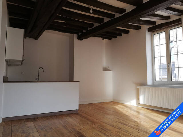 Location Appartement studio Joigny 1 pièce 32.22 m²