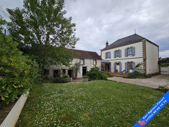 Vente Maison Villecien 8 pièces 184 m²