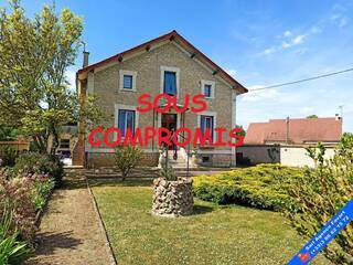 Vendu Maison Proche Joigny 8 pièces 180 m²