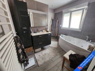 Vente Maison de village Brion 8 pièces 260.6 m²