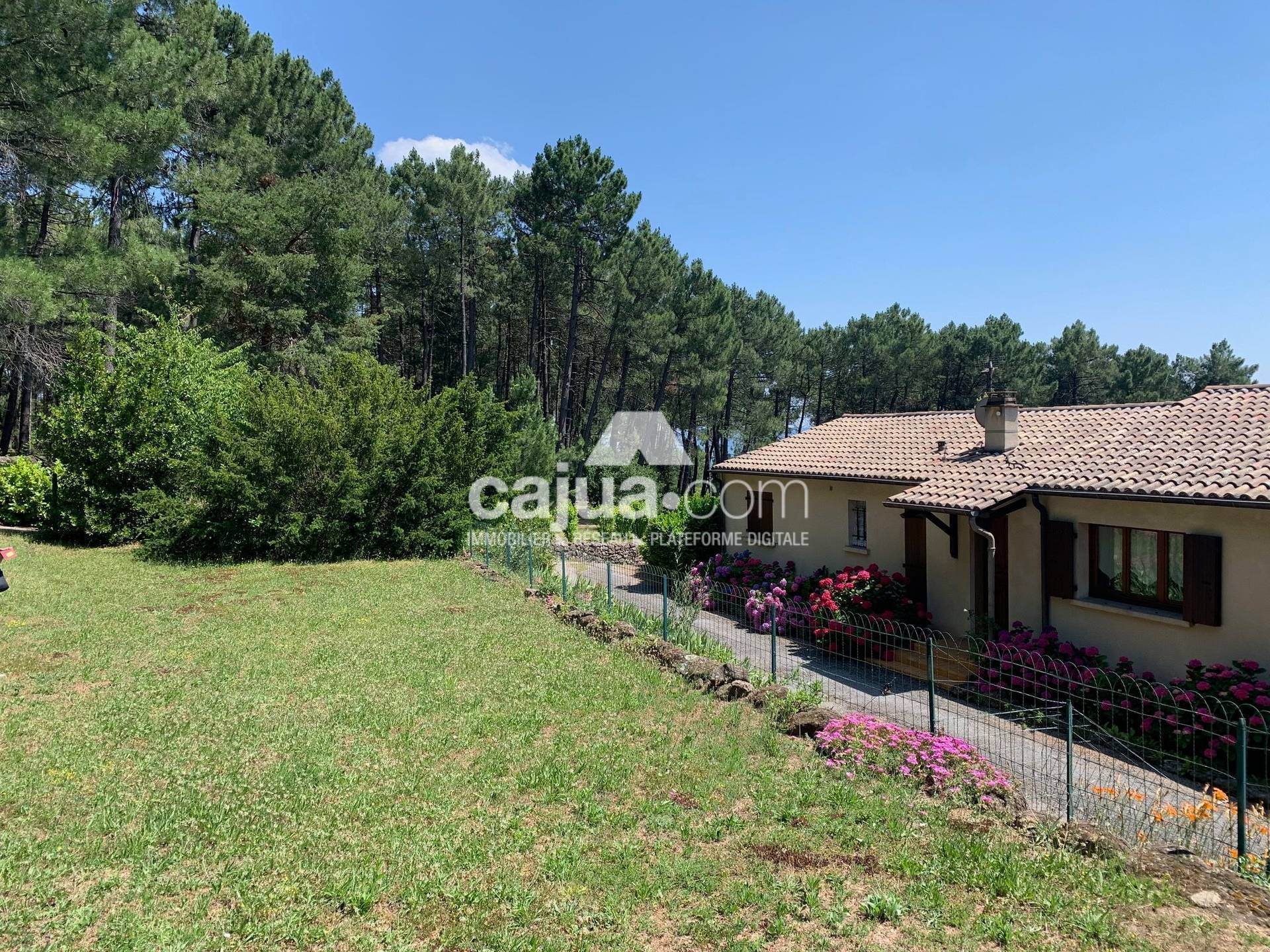 Vente maison propriété 9 pièces 185 m² à Joyeuse 07260