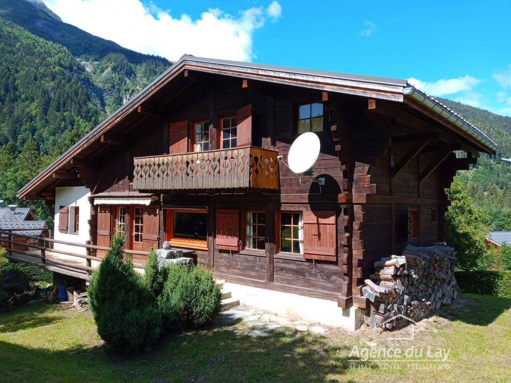 Sold House or Chalet maison individuelle 6 rooms 180 m² Les Contamines-Montjoie 74170 1,5 km centre