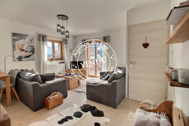 Sold property - Apartment t4 91.72 m² Les Contamines-Montjoie 74170 Centre