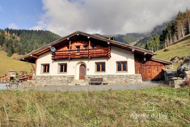 Buy House or Chalet maison individuelle 5 rooms 160 m² Les Contamines-Montjoie 74170 La Frasse