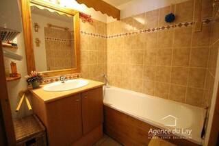 Sold Apartment duplex 3 rooms 64 m² Les Contamines-Montjoie 74170 Hameaux du Lay