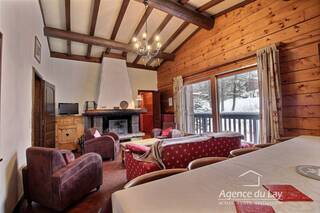 Sold House or Chalet maison individuelle 6 rooms 146 m² Les Contamines-Montjoie 74170 Proche village