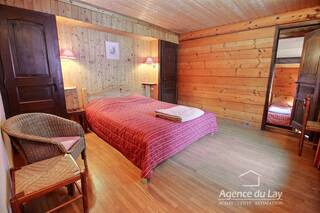 Sold House or Chalet maison individuelle 6 rooms 146 m² Les Contamines-Montjoie 74170 Proche village