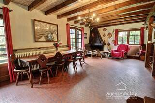Sold House or Chalet maison individuelle 6 rooms 137.5 m² Les Contamines-Montjoie 74170 Proche village